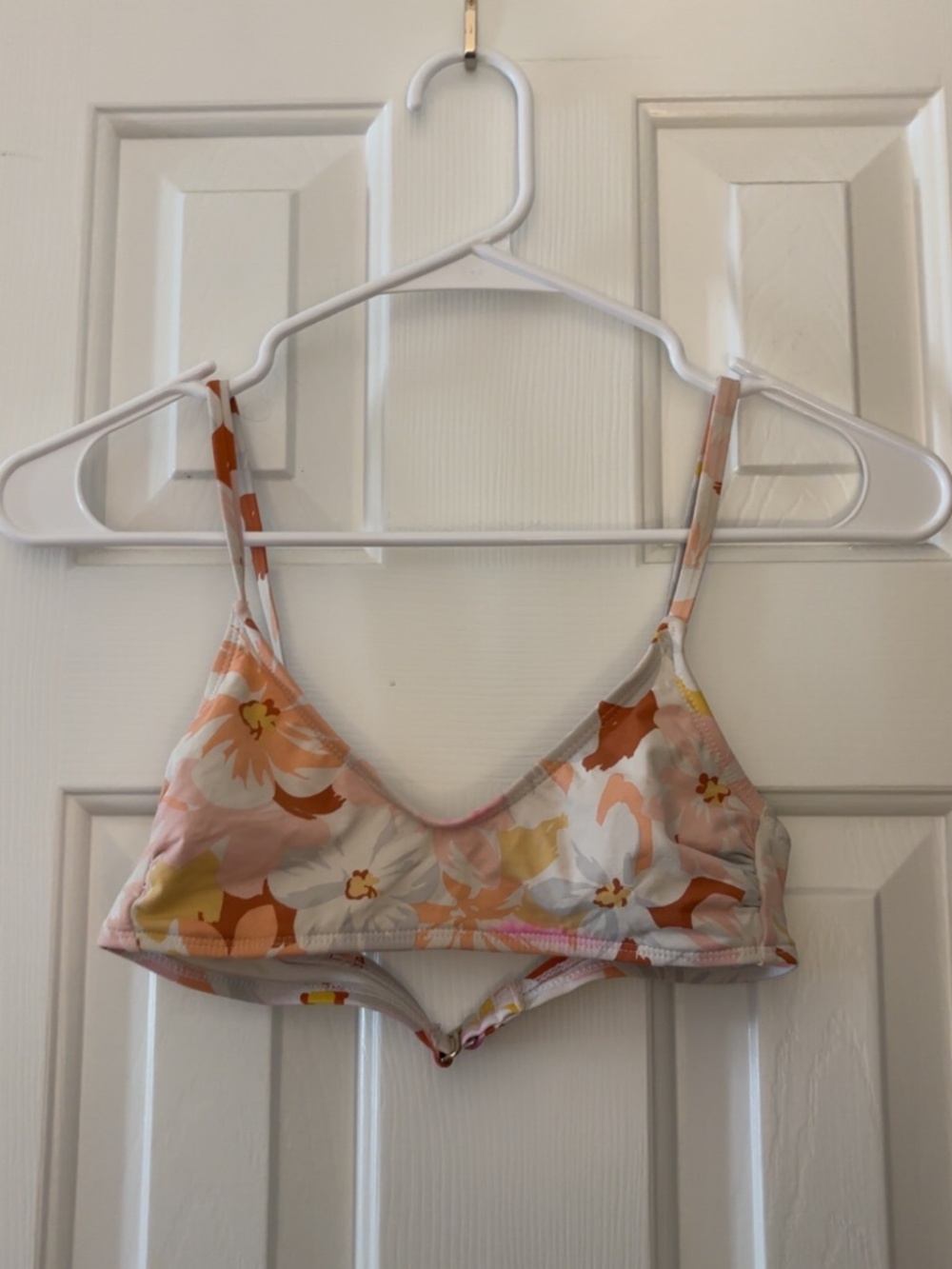 Bikinis - Picture 14 of 16